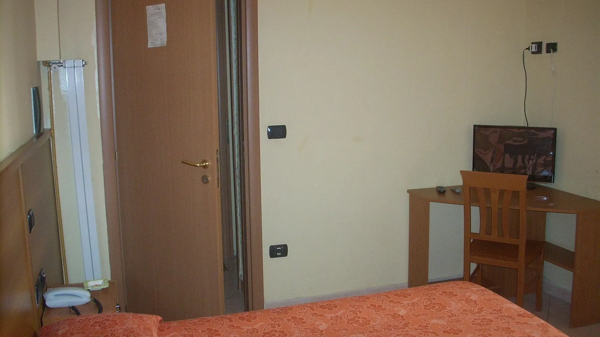 **  Hotel Casanova Neapol Itálie